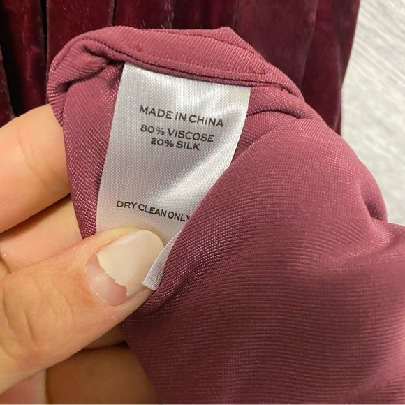 Hill House | The Akilah Nap Dress In Burgundy Velvet Small - Picture 9 of 11